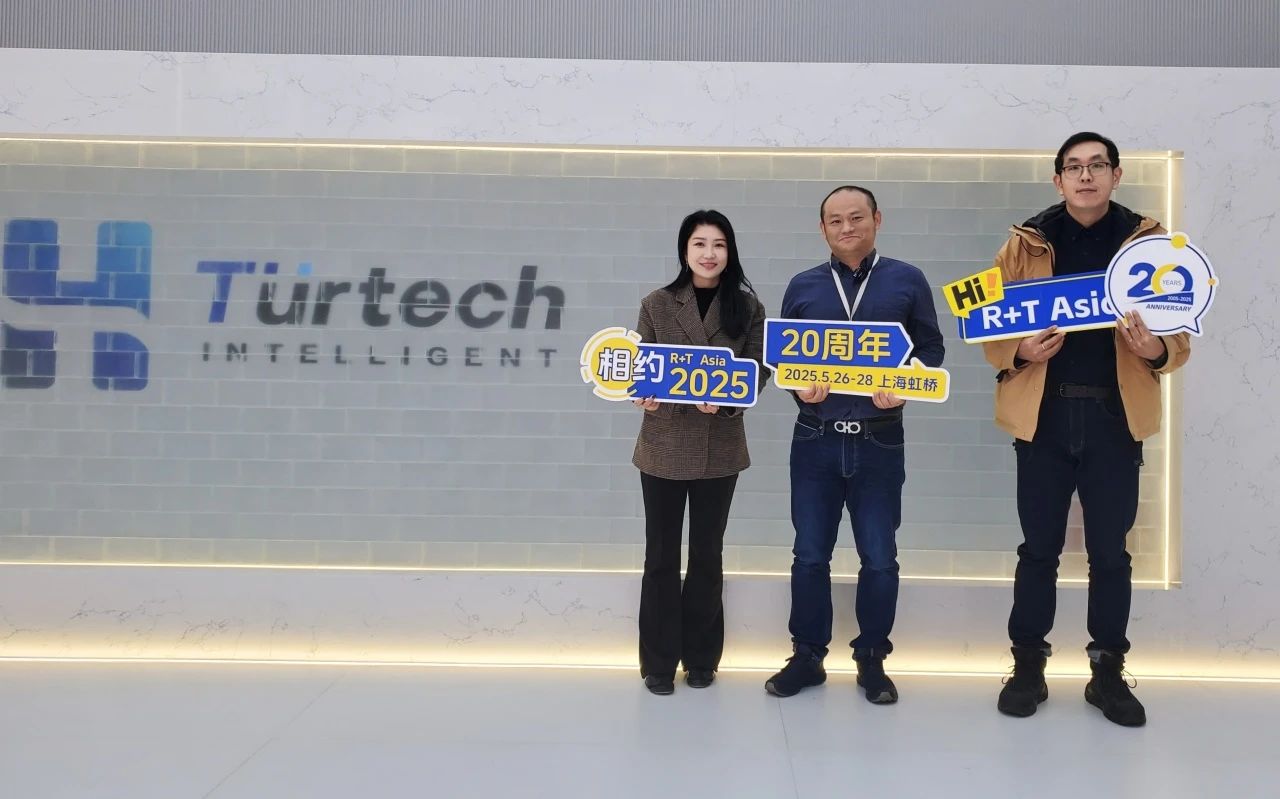 正在上传... 15722b96f7adc9996601eb0c85d92523.jpg